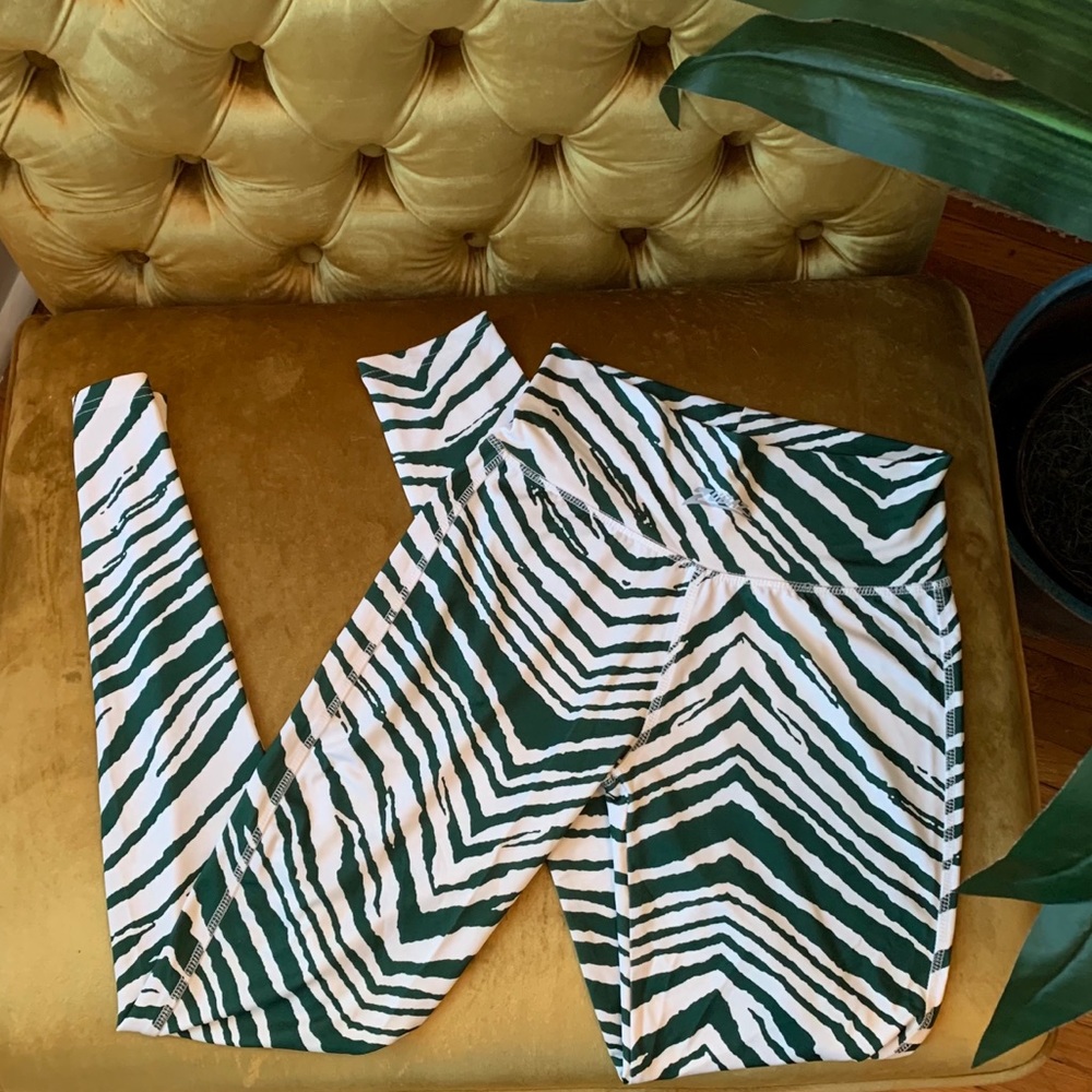Zubaz leggings